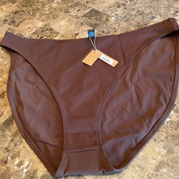 SKIMS SWIM BIKINI BOTTOM COCOA NEW FIRM - Picture 3 of 3
